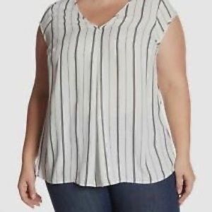 *CLOSET CLEANOUT* Halogen Double V-neck Top